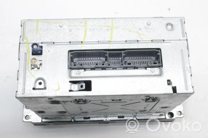 Chrysler Grand Voyager V Panel / Radioodtwarzacz CD/DVD/GPS P05064402AI
