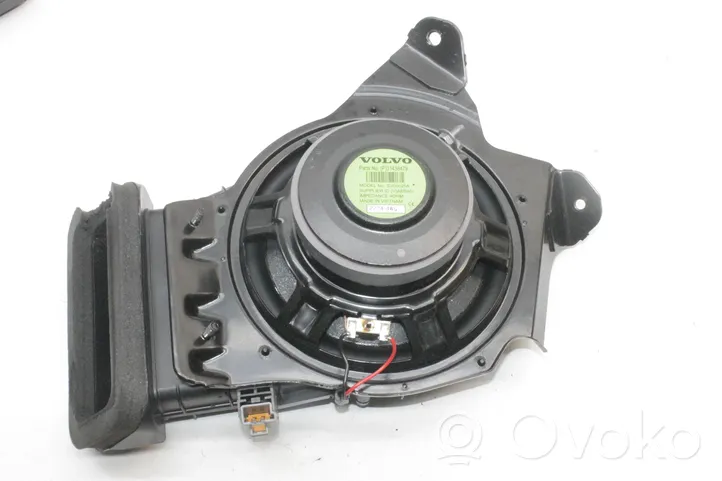 Volvo XC40 Subwoofer 31438479