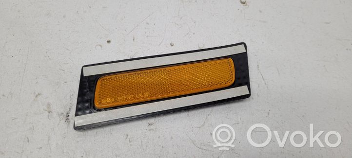 Audi A4 S4 B7 8E 8H Riflettore anteriore 8E0945071