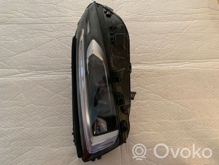 Mercedes-Benz A W177 Lampa przednia MERCEDES