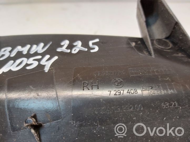 BMW 2 F45 Listwa pod lampę przednią 7297408