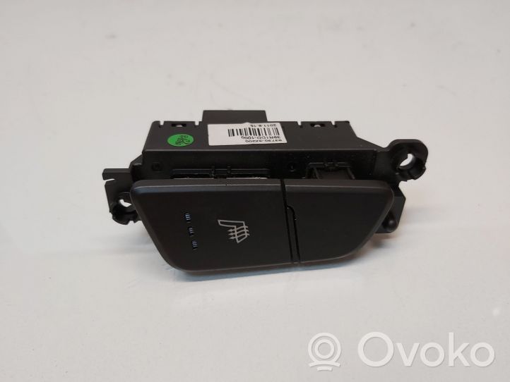 Hyundai i40 Seat heating switch 937303Z200