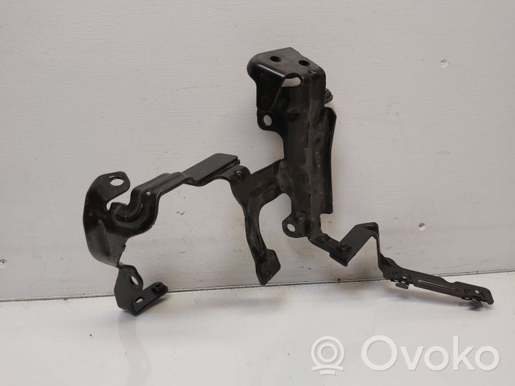 Land Rover Range Rover Evoque L538 Supporto della valvola di raffreddamento EGR G4D39L456CC