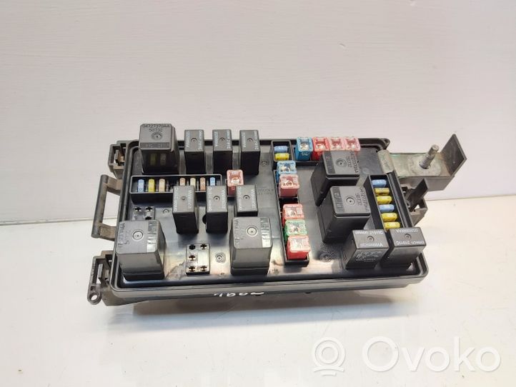 Chrysler 300 - 300C Module de fusibles P04692233AD