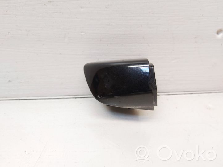 Volkswagen Golf VI Front door handle cover 