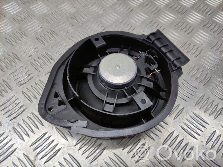 Opel Crossland X Takaoven kaiutin 39146485