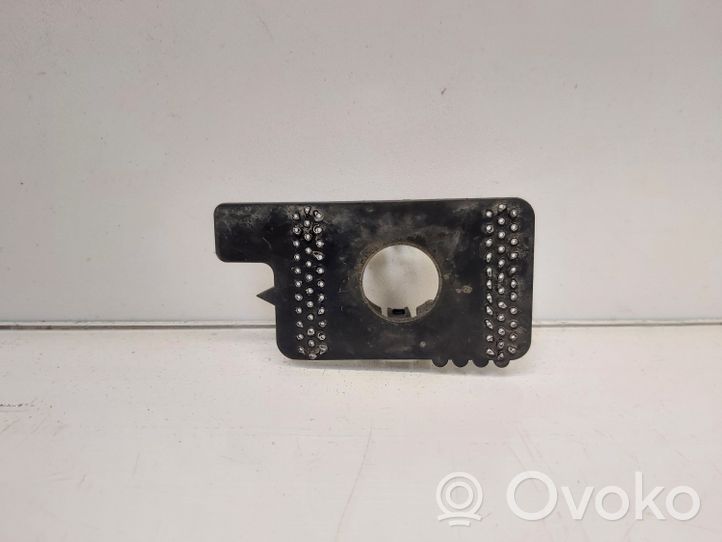 Mercedes-Benz A W176 Support de capteur de stationnement arrière PDC A1768855900