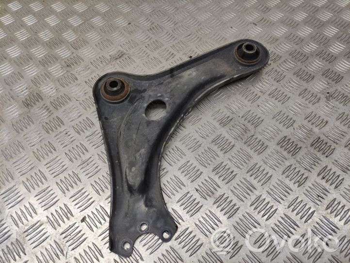 Citroen DS3 Front lower control arm/wishbone 