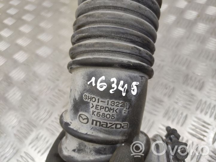 Mazda 6 Tuyau d'admission d'air turbo SH0113221