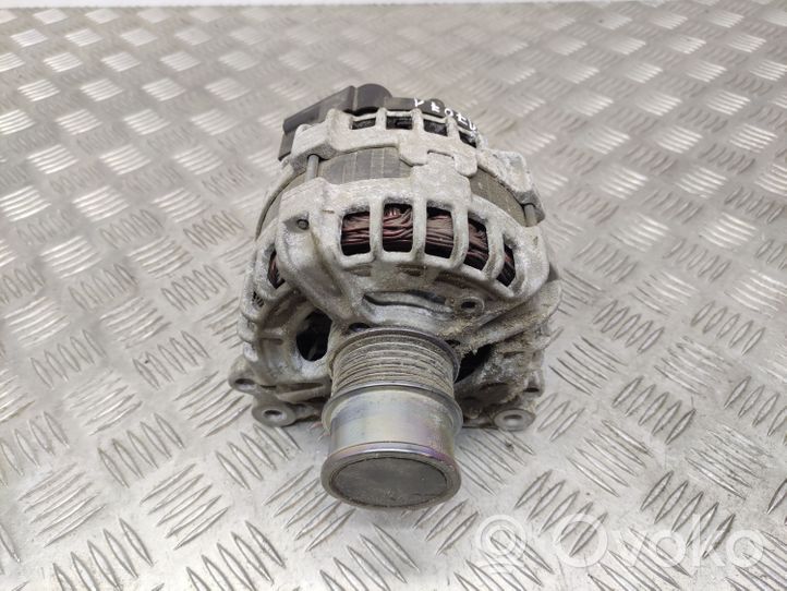 Volkswagen Polo V 6R Generatore/alternatore 04C903023L