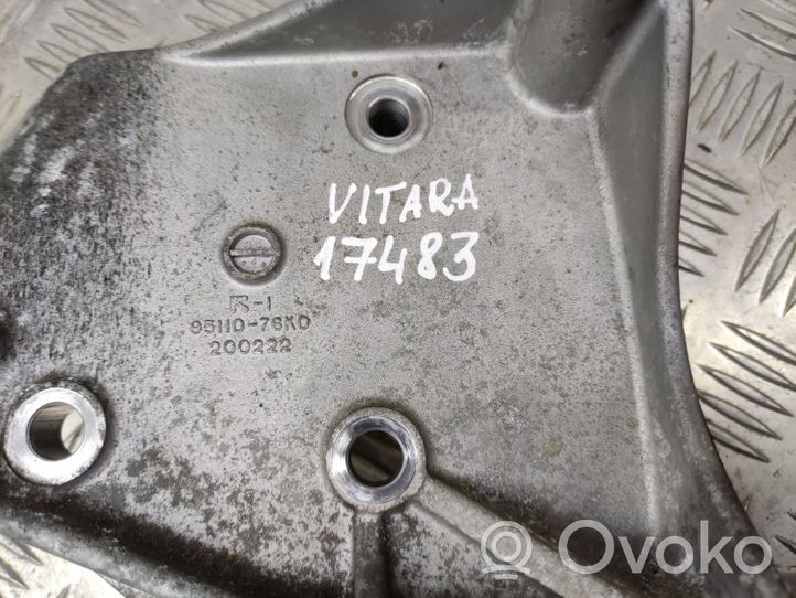 Suzuki Grand Vitara II Staffa di montaggio del compressore dell’A/C 9511076K0