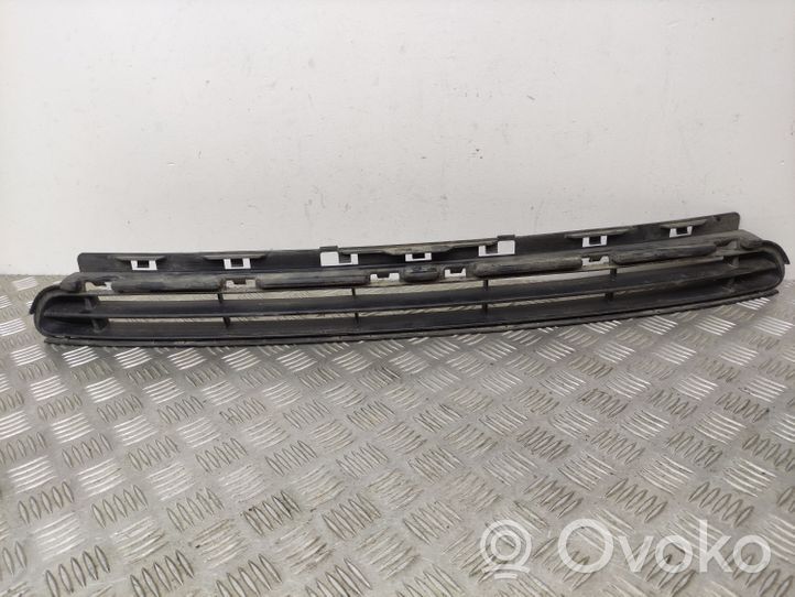 Citroen C5 Etupuskurin ylempi jäähdytinsäleikkö 9682331677