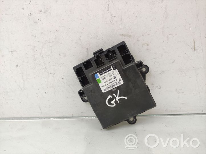 Mercedes-Benz B W245 Oven ohjainlaite/moduuli A1698203185