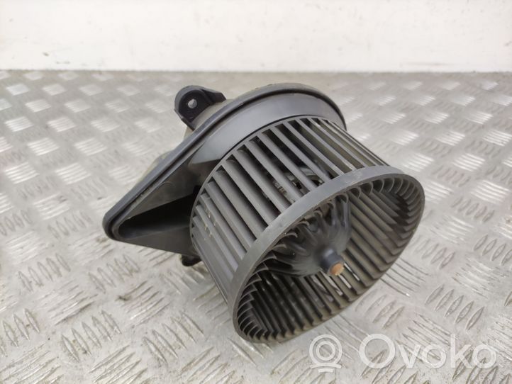 Opel Vivaro Heater fan/blower 