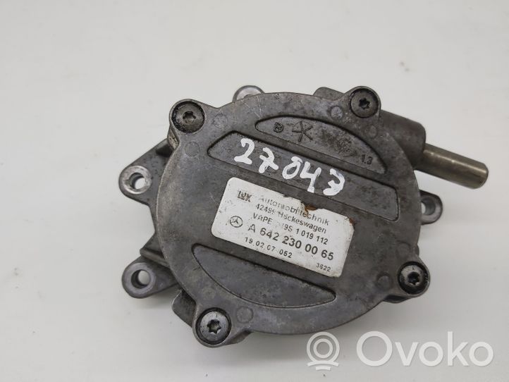 Chrysler 300 - 300C Siurblys vakuumo A6422300065