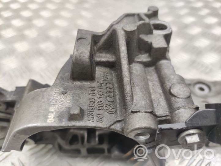 Volkswagen PASSAT B8 Mocowanie alternatora 04L903143D