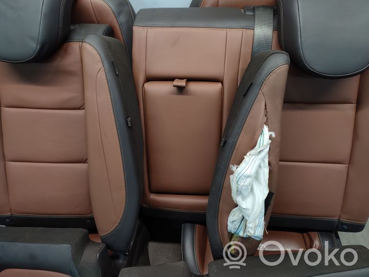 Buick Encore I Istuimien ja ovien verhoilusarja 