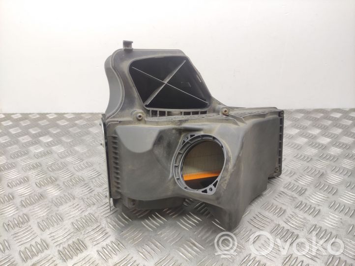 Audi A4 S4 B8 8K Boîtier de filtre à air 8K0133837AB