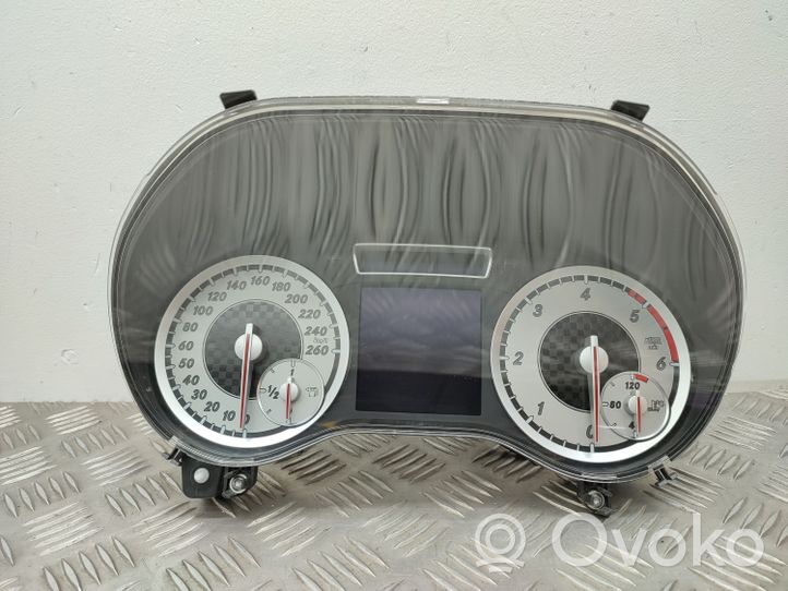 Mercedes-Benz A W176 Tachimetro (quadro strumenti) A1769009301