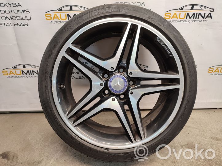 Mercedes-Benz A W176 R18-alumiinivanne A1764010302