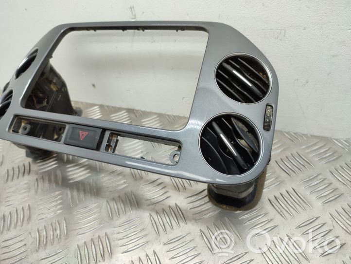 Volkswagen Tiguan Dash center air vent grill 5N0858071B