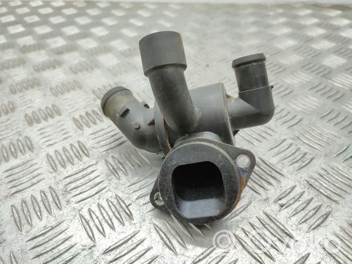 Volkswagen Tiguan Termostat / Obudowa termostatu 03L121111AE