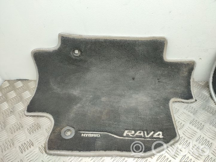 Toyota RAV 4 (XA50) Kit tapis de sol auto 