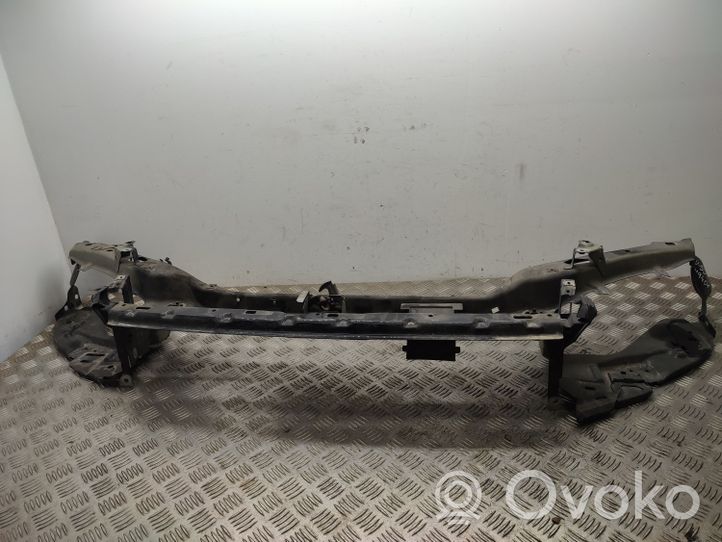 Volvo V50 Staffa del pannello di supporto del radiatore parte superiore 