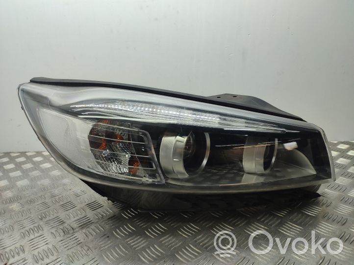 KIA Sorento Передняя фара 92102C5210