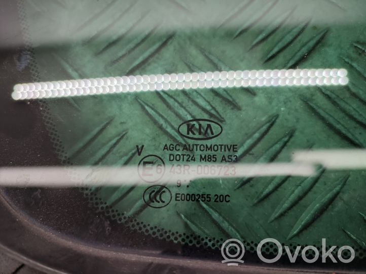 KIA Sportage Vetro del deflettore posteriore 