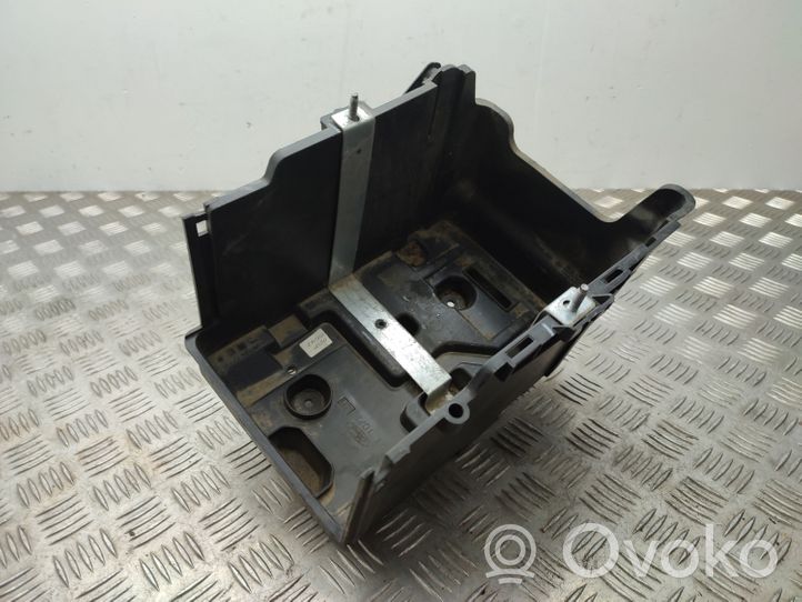 Ford B-MAX Bandeja para la caja de la batería 8V2110723BD