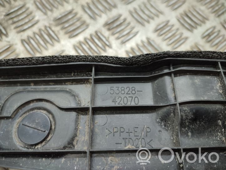 Toyota RAV 4 (XA40) Rivestimento dell’estremità del parafango 5382842070