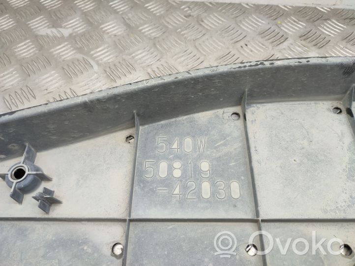 Toyota RAV 4 (XA40) Vidusdaļas apakšas aizsargs 5081942030