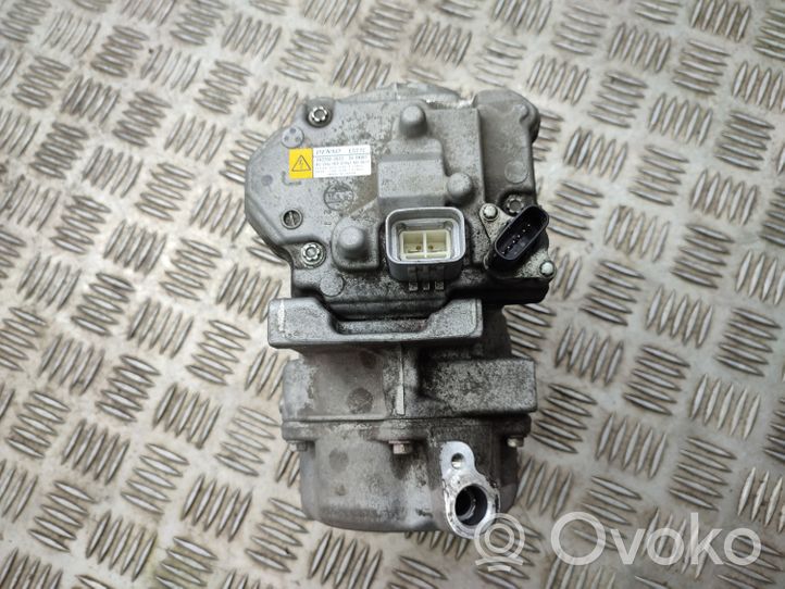 Toyota RAV 4 (XA40) Compressore aria condizionata (A/C) (pompa) 0422000533