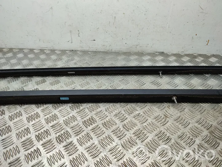 Volkswagen PASSAT B8 Roof bar rail 