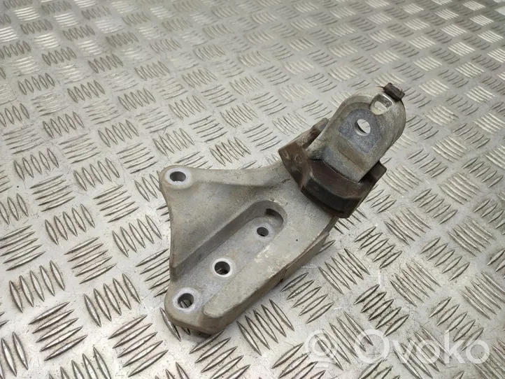 Toyota RAV 4 (XA50) Support, suspension du moteur 