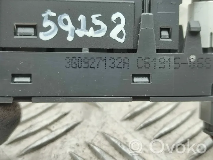 Volkswagen PASSAT B8 Botón interruptor de luz de peligro 3G0927132A