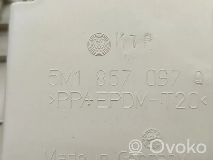 Volkswagen Tiguan Schowek deski rozdzielczej / Komplet 5M1857097Q