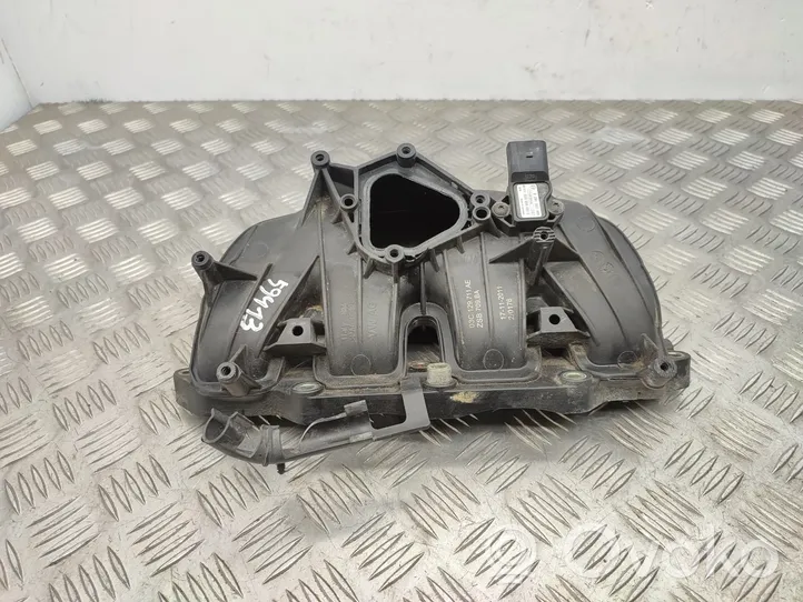 Volkswagen Tiguan Intake manifold 03C129711AE