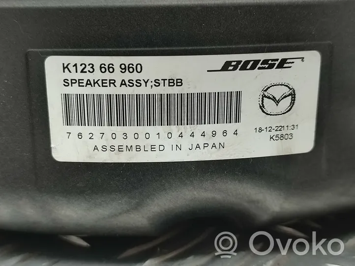 Mazda 3 Äänentoistojärjestelmäsarja BDJD6696Y