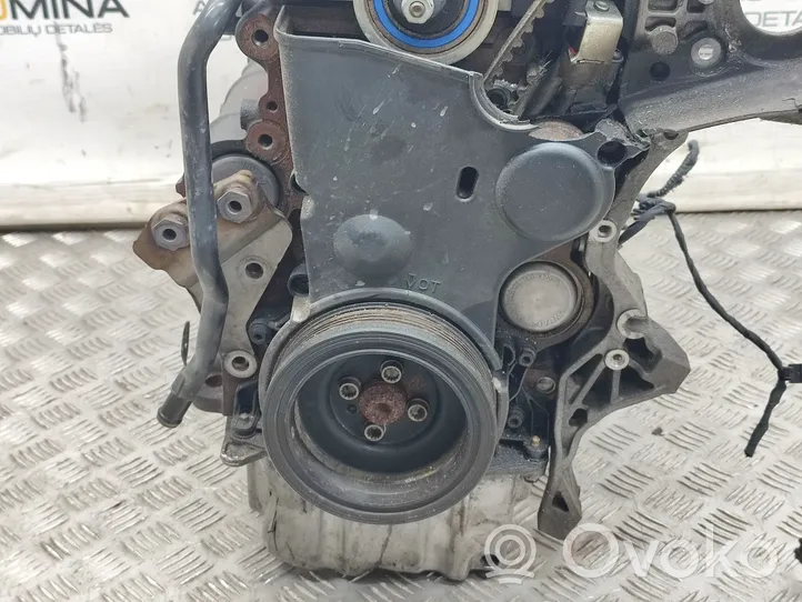 Volkswagen PASSAT B8 Engine CRL