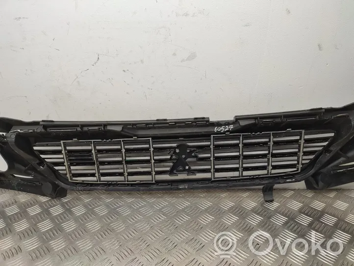 Peugeot 308 Maskownica / Grill / Atrapa górna chłodnicy 