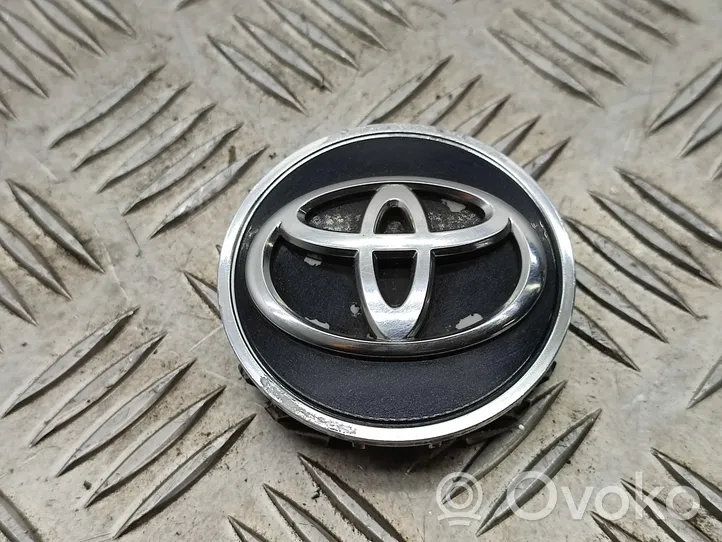 Toyota RAV 4 (XA40) Radnabendeckel Felgendeckel original 