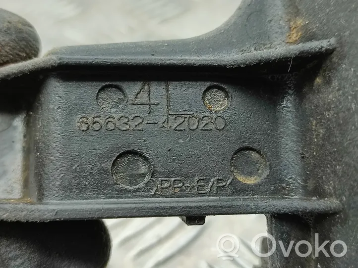 Toyota RAV 4 (XA40) Galinis purvasargis 6563242020
