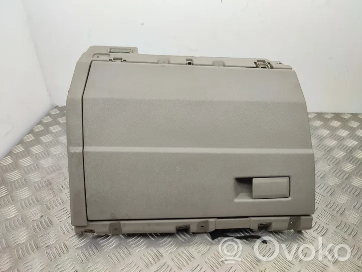 Volkswagen Transporter - Caravelle T7 Glove box set 7T1858007