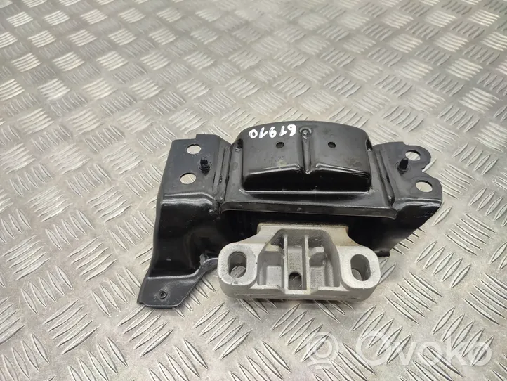 Volkswagen Taigo Supporto di montaggio del motore 2Q0199555BL