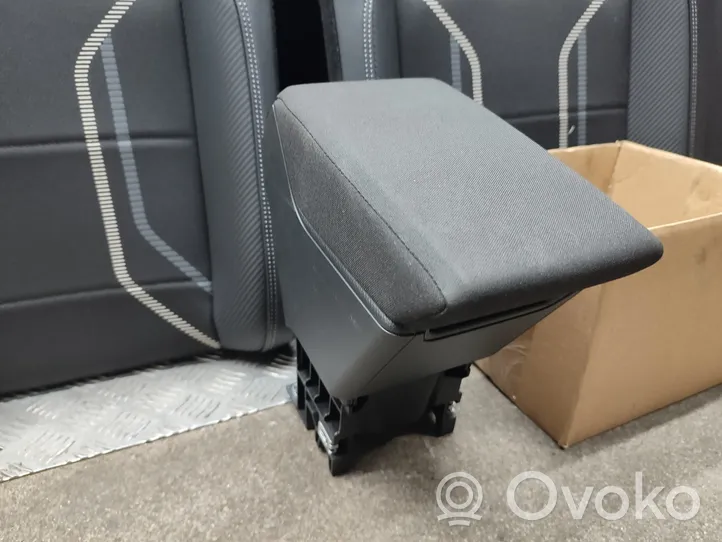 Volkswagen Taigo Set di rivestimento sedili e portiere 