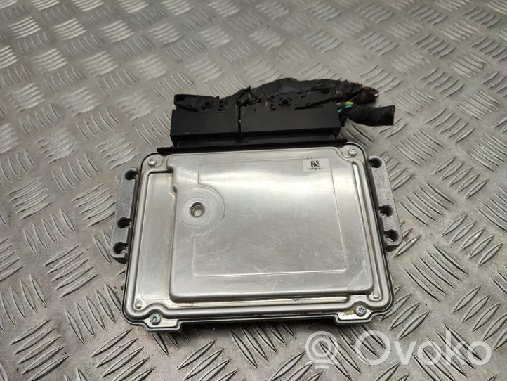 Suzuki Vitara (LY) Sterownik / Moduł ECU 0261S11956