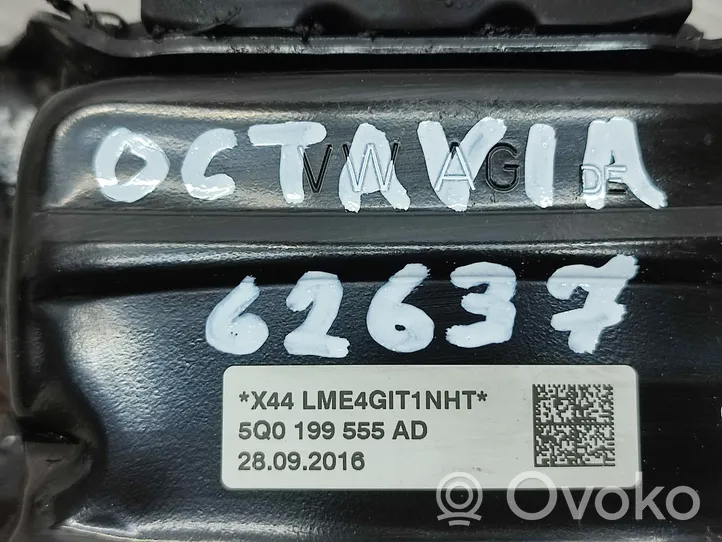 Skoda Octavia Mk3 (5E) Supporto di montaggio del motore 5Q0199555AD