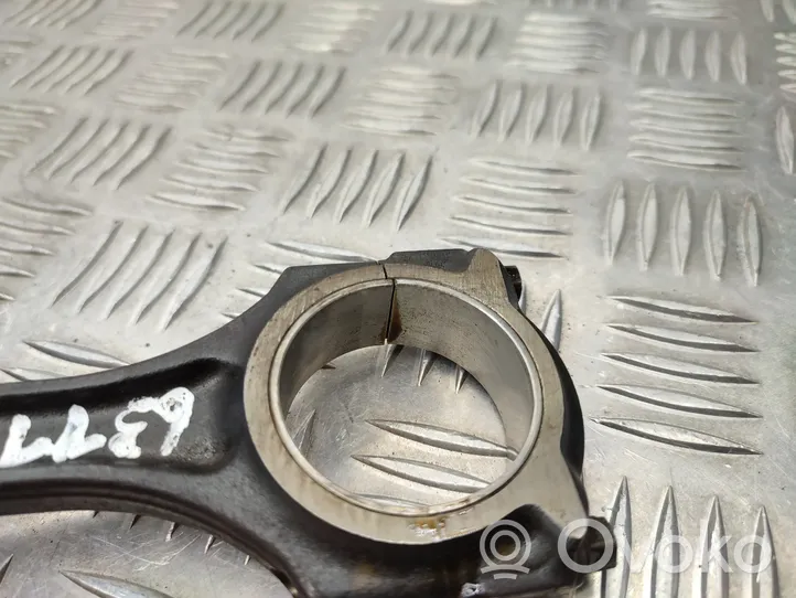 Mercedes-Benz A W176 Piston with connecting rod 